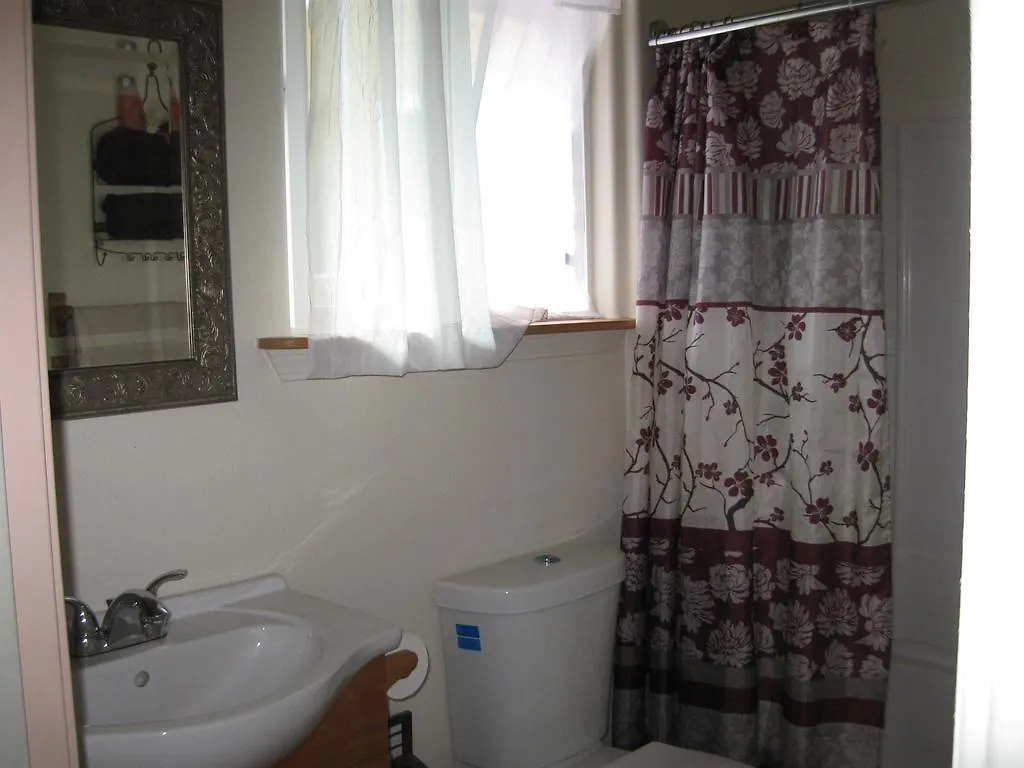 The Dolphin Cottage at Kehena Beach 0*,  USA